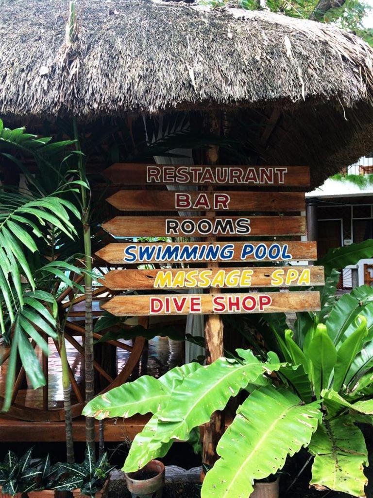 Love'S Beach & Dive Resort Моалбоал Екстериор снимка