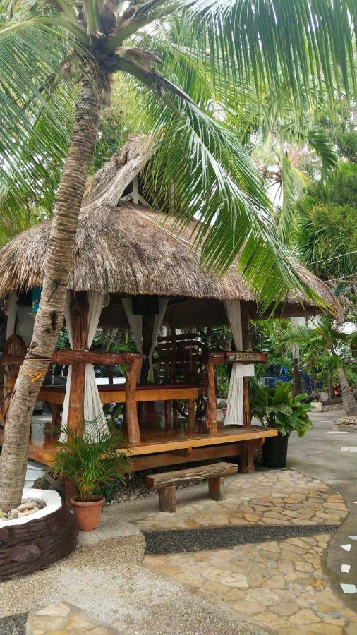 Love'S Beach & Dive Resort Моалбоал Екстериор снимка